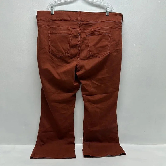 Torrid Flared Jegging Denim Pants in Oxblood Wash Red Plus Size 26 Short 26S - Picture 5 of 11